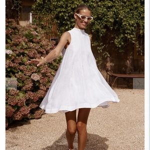 AISLE WHITE LINEN PANEL MINI DRESD